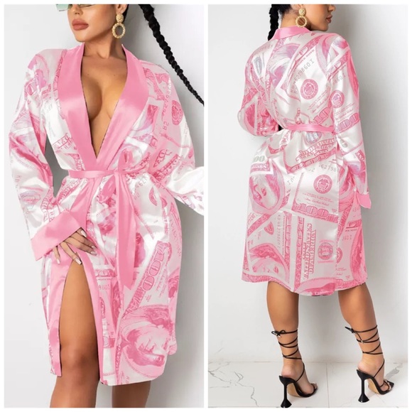 Misstyle Other - •Miss Money Bags• Print Kimono Robe
